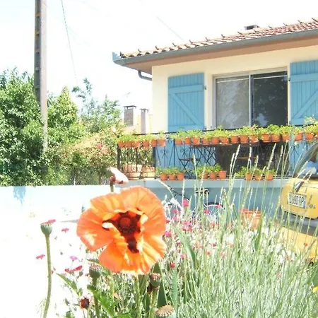 לינה וארוחת בוקר Le Clos Albertine Villeneuve-Tolosane