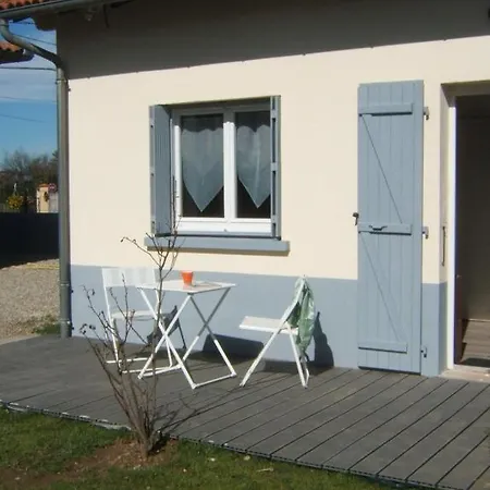Le Clos Albertine Bed & Breakfast *